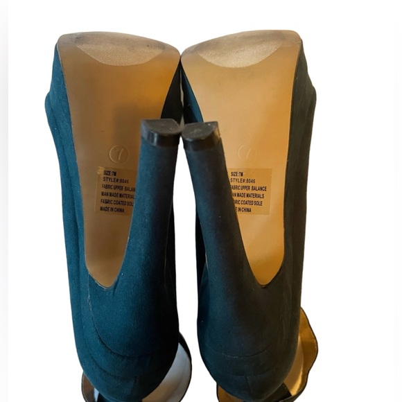 NY&Co Eva Mendes Velvet Pumps- Sz 7 - Picture 5 of 11